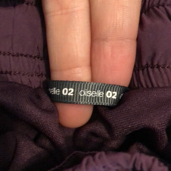 Oiselle Flyout shorts - Picture 2 of 5